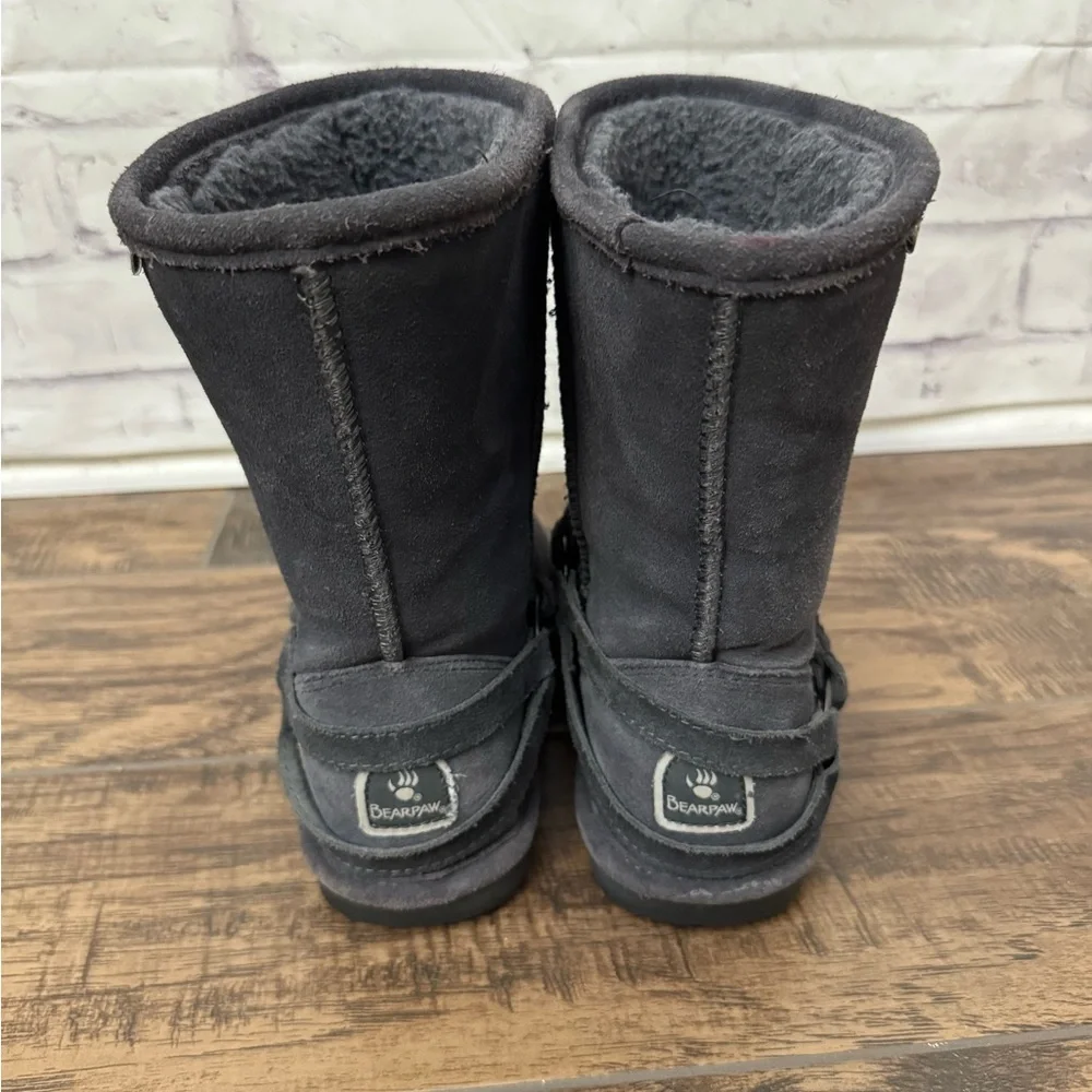 Bearpaw Adele Gray Suede Boots Size 7 Faux Fur Lining‎ Braided Strap Buckle